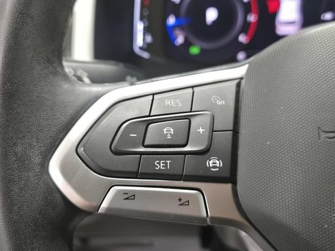 Used 2023 Volkswagen Atlas Cross Sport SE FWD image 24