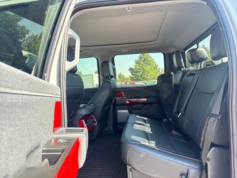 Used 2025 Ford F250 Lariat w/ Lariat Ultimate Package AWD/4WD image 21