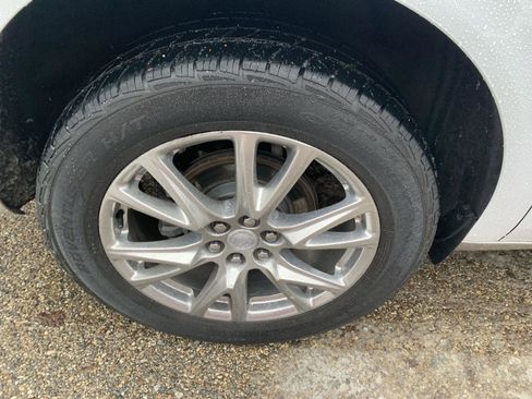 Used 2022 Buick Enclave Premium image 41