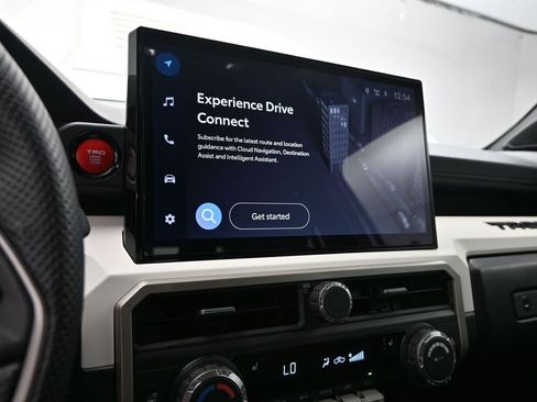 Used 2024 Toyota Tacoma TRD Sport w/ TRD Sport Upgrade Package image 20