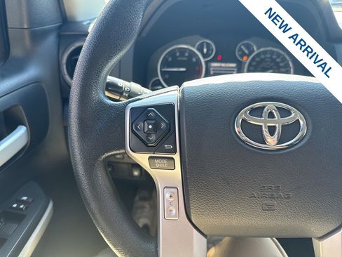 Used 2017 Toyota Tundra SR5 w/ SR5 Upgrade Package AWD/4WD image 21