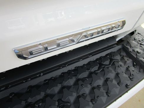 New 2026 GMC Canyon Elevation image 14