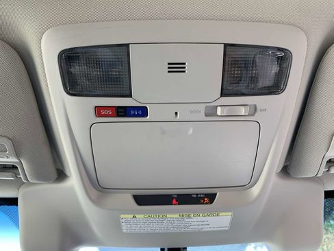 Used 2017 Subaru Legacy 2.5i Premium image 32