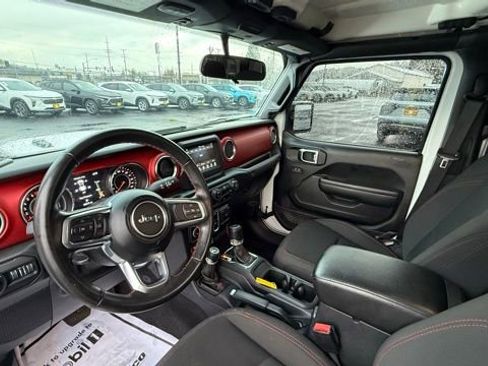 Used 2021 Jeep Gladiator Rubicon w/ Trailer Tow Package image 18