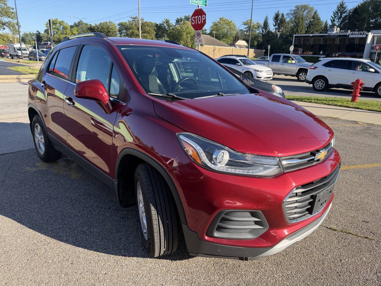 Used 2019 Chevrolet Trax LT w/ LT Convenience Package FWD image 4