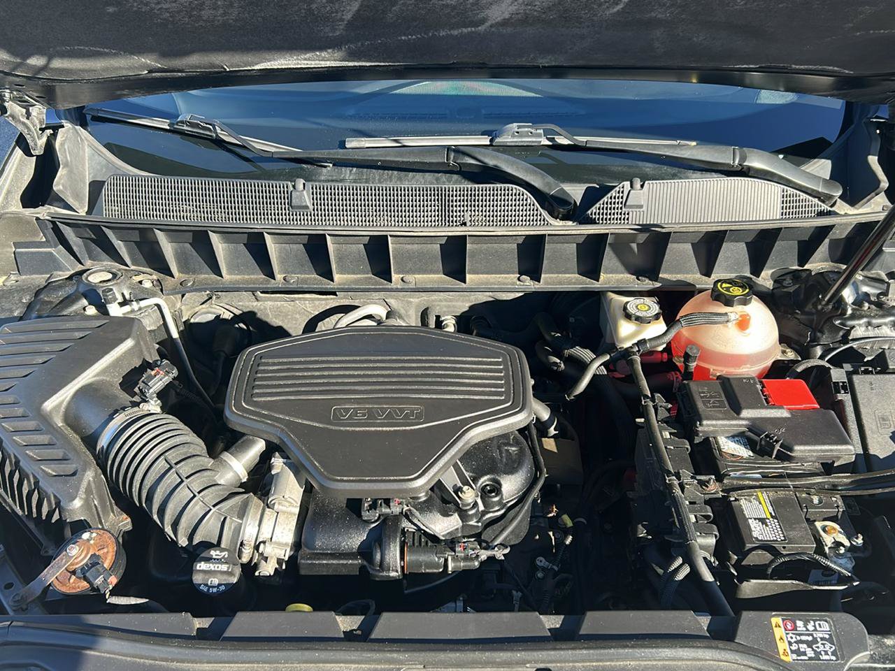 Used 2018 GMC Acadia SLT AWD/4WD image 32