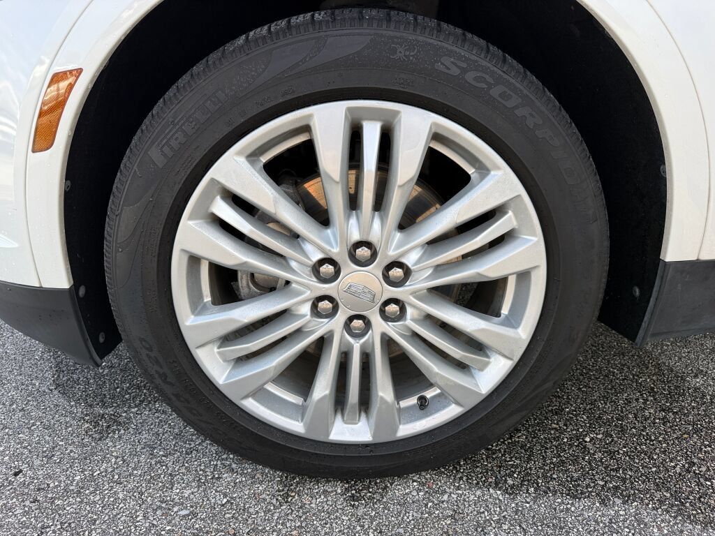 Used 2019 Cadillac XT5 Premium Luxury AWD/4WD image 33