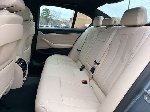 Used 2022 BMW 540i xDrive w/ Convenience Package image 25