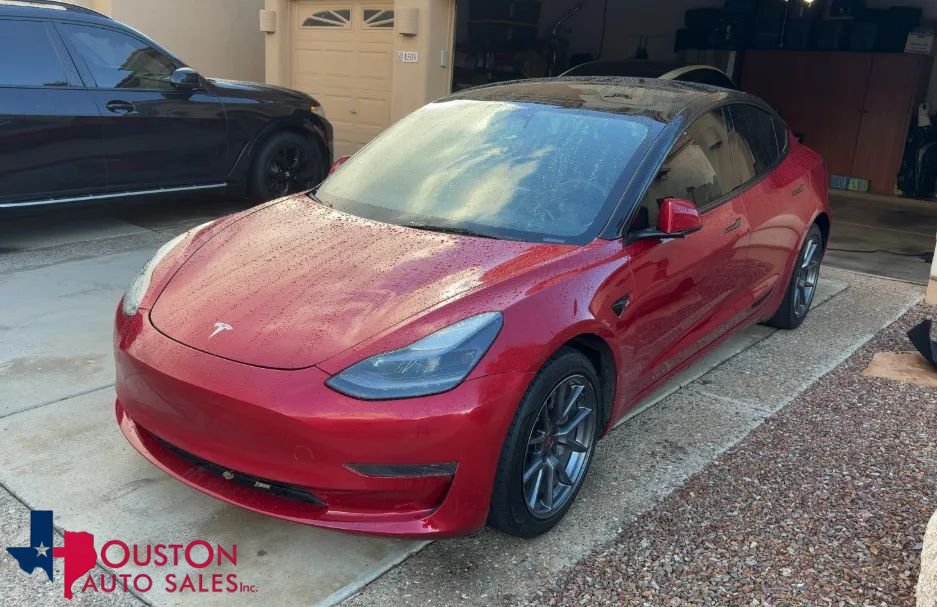 Used 2023 Tesla Model 3 Standard Range RWD image 1