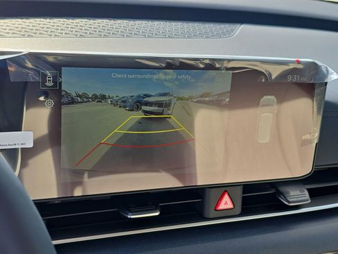 New 2026 Kia Carnival EX FWD image 25