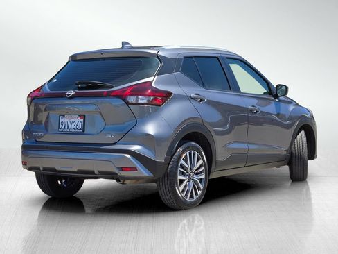Used 2024 Nissan Kicks SV FWD image 5
