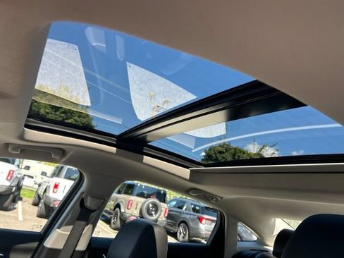 Used 2019 Buick LaCrosse Essence w/ Sun and Shade Package AWD/4WD image 17