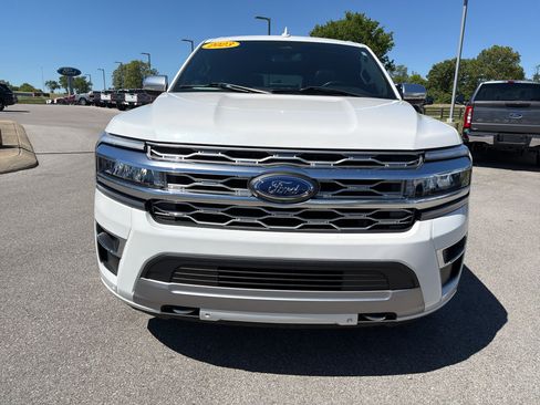 Certified 2023 Ford Expedition Platinum AWD/4WD image 2