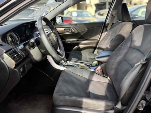 Used 2016 Honda Accord EX image 17