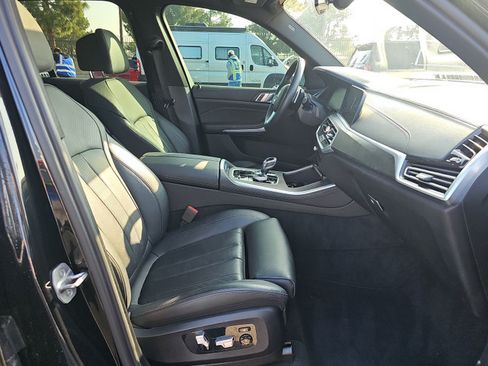 Used 2022 BMW X5 xDrive45e w/ Climate Comfort Package AWD/4WD image 6