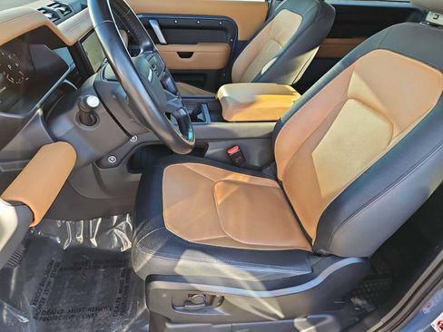 Used 2023 Land Rover Defender 90 X-Dynamic SE image 17