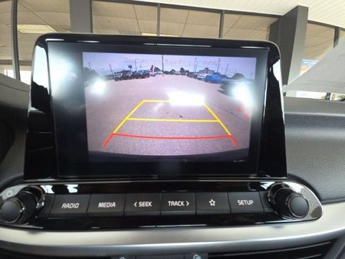 Used 2024 Kia Forte LXS w/ LXS Technology Package FWD image 14