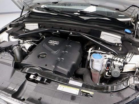 Used 2017 Audi Q5 2.0T Premium image 17