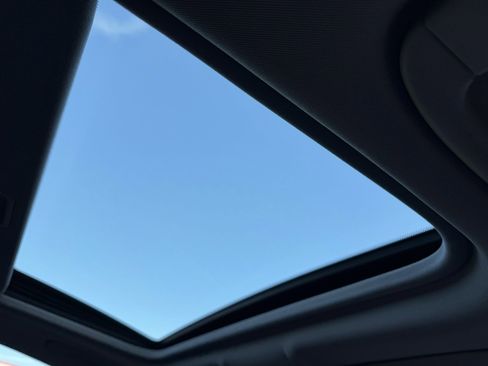 Used 2012 BMW 135i Coupe image 21