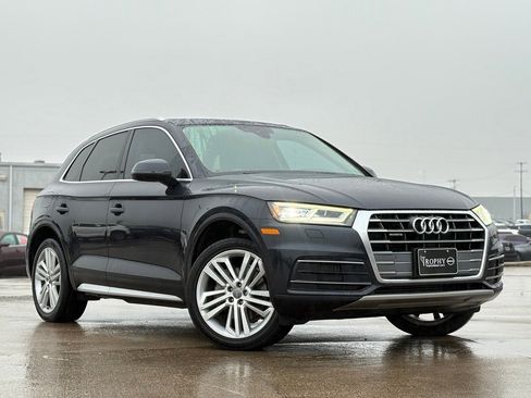 Used 2019 Audi Q5 2.0T Premium Plus w/ Premium Plus Package image 2