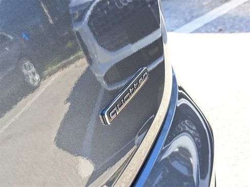 Used 2023 Audi Q5 2.0T Premium w/ Convenience Package image 6