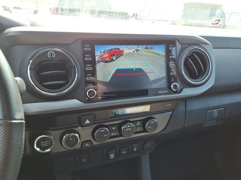 Used 2023 Toyota Tacoma TRD Sport w/ Black Out Package (TMS) image 27