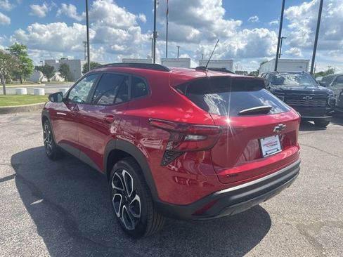 New 2026 Chevrolet Trax RS FWD image 5