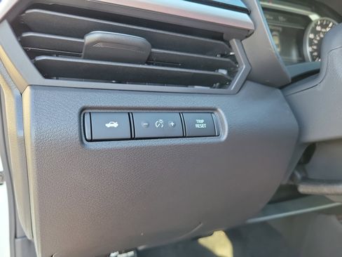 New 2025 Nissan Altima 2.5 SR w/ SR Premium Package image 32