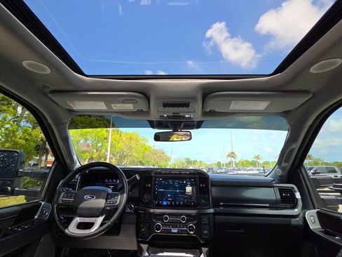 Used 2023 Ford F350 Lariat w/ Lariat Ultimate Package AWD/4WD image 19