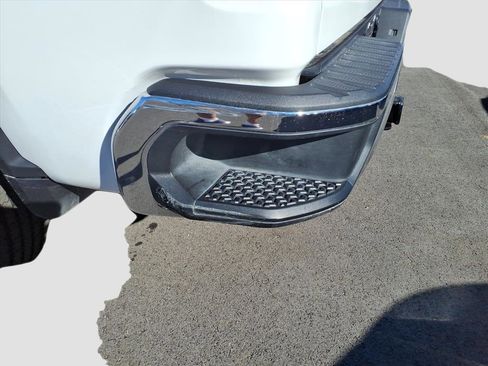 Used 2024 Chevrolet Silverado 2500 LT image 15