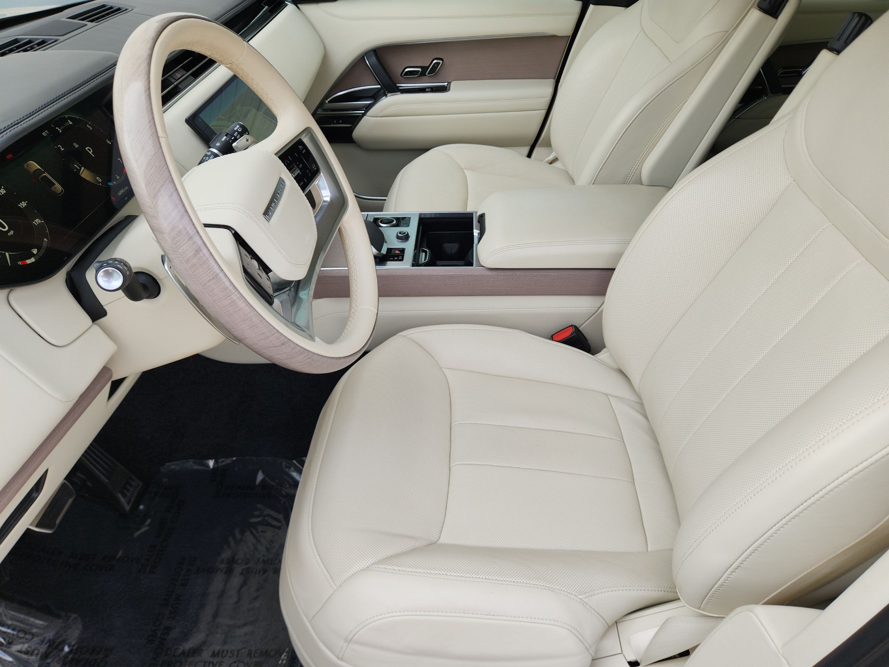 Certified 2023 Land Rover Range Rover SE AWD/4WD image 8
