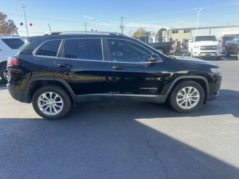 Used 2019 Jeep Cherokee Latitude w/ Popular Appearance Group image 29