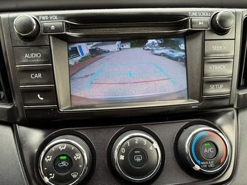 Used 2018 Toyota RAV4 LE w/ All Weather Liner Package AWD/4WD image 35