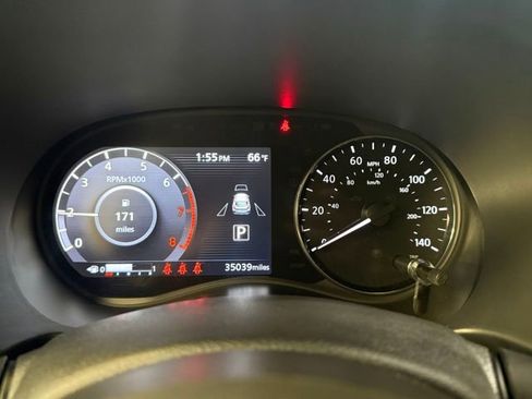 Used 2023 Nissan Kicks SR image 6