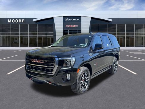 Used 2023 GMC Yukon AT4 w/ Technology Package image 8