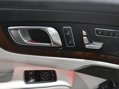Used 2015 Mercedes-Benz SL 400 image 43