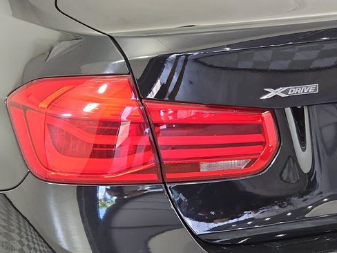 Used 2016 BMW 328i xDrive Sedan AWD/4WD image 29