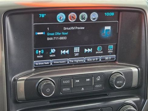 Used 2018 Chevrolet Silverado 1500 LT AWD/4WD image 26