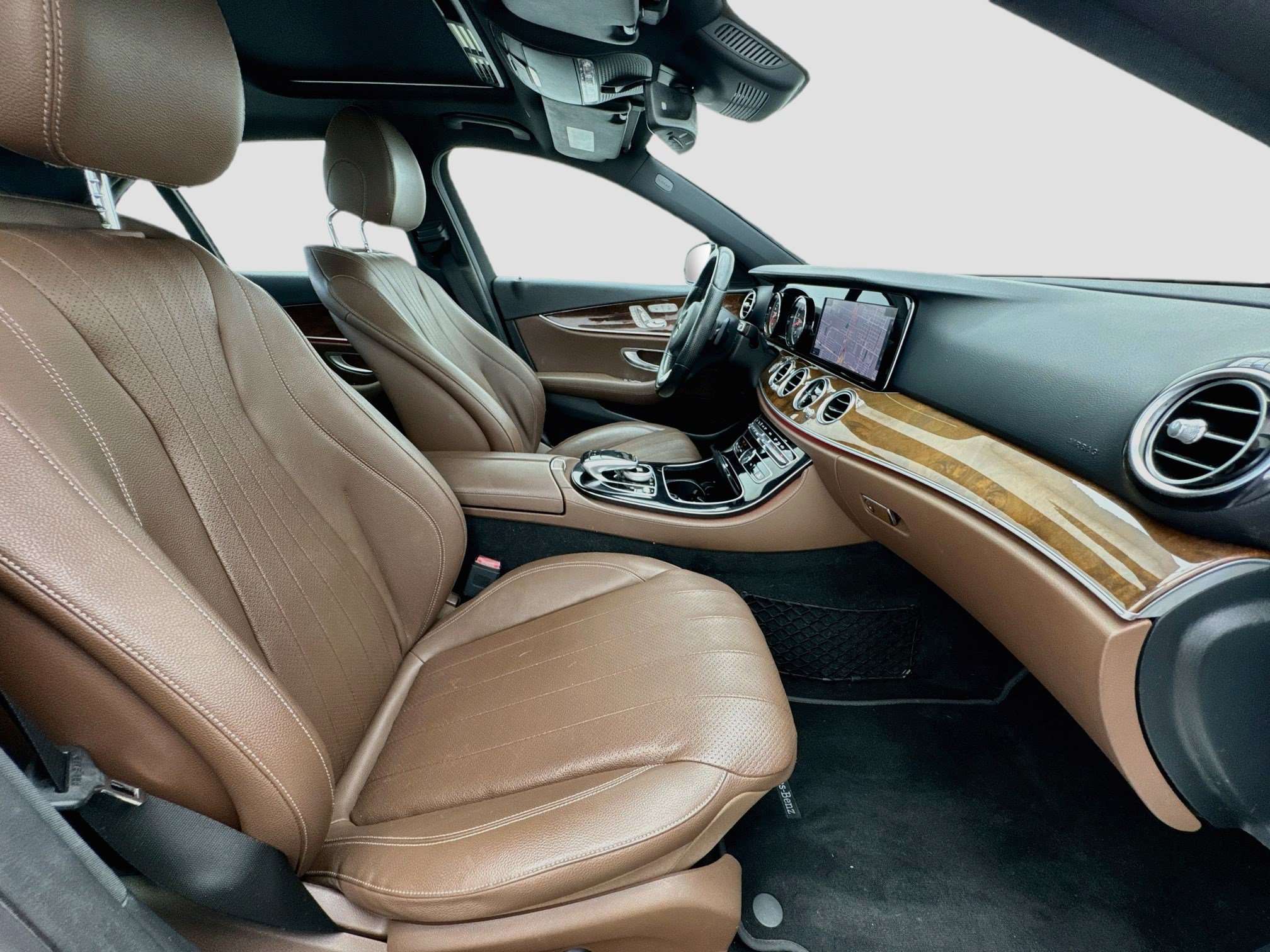 Used 2017 Mercedes-Benz E 300 image 19
