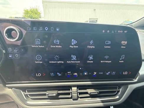 Used 2025 Chevrolet Equinox EV RS w/ Active Safety Package 3 AWD/4WD image 26