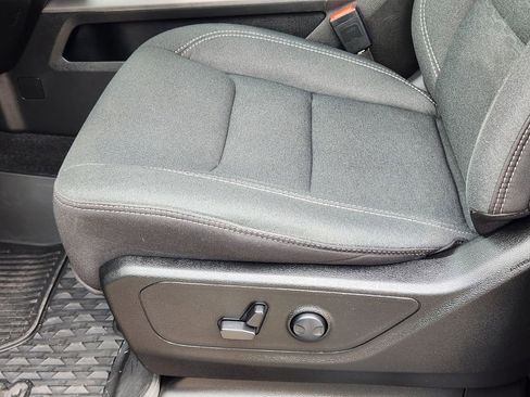 Used 2025 RAM 1500 Big Horn AWD/4WD image 8