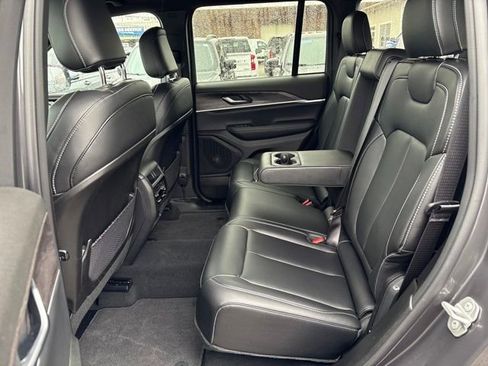 Used 2024 Jeep Grand Cherokee Limited w/ Trailer Tow Package image 21