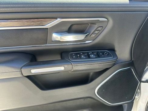 Used 2019 RAM 1500 Laramie AWD/4WD image 23
