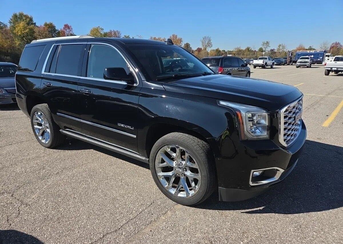 Used 2019 GMC Yukon Denali w/ Denali Ultimate Package AWD/4WD image 2