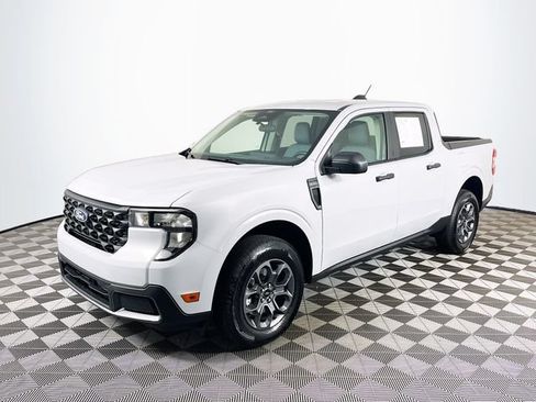 Used 2026 Ford Maverick XLT w/ 4K Tow Package AWD/4WD image 4