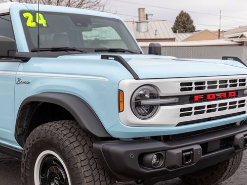 Used 2024 Ford Bronco Heritage Edition image 25