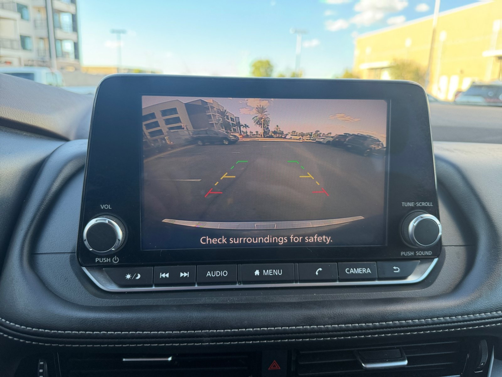Used 2022 Nissan Rogue SV FWD image 23