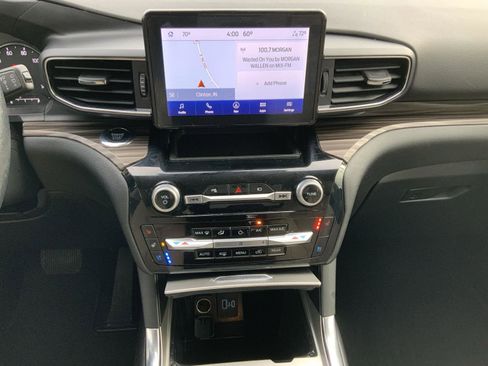 Used 2022 Ford Explorer Limited image 36