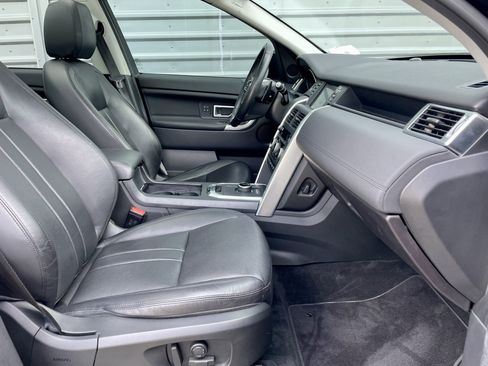 Used 2018 Land Rover Discovery Sport HSE AWD/4WD image 15