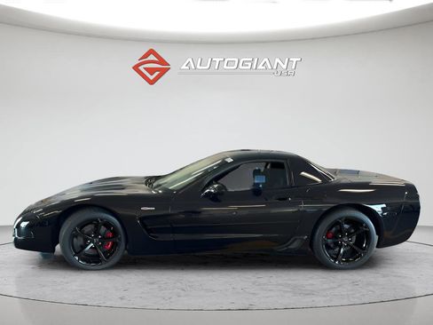Used 2003 Chevrolet Corvette Z06 w/ Memory Package, 3 Drivers RWD image 3